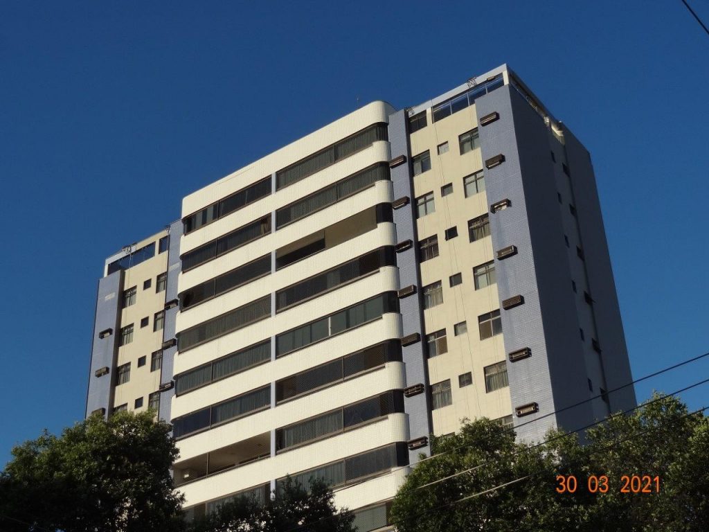 Ed. Afonso Bretas – Governador Valadares — antes